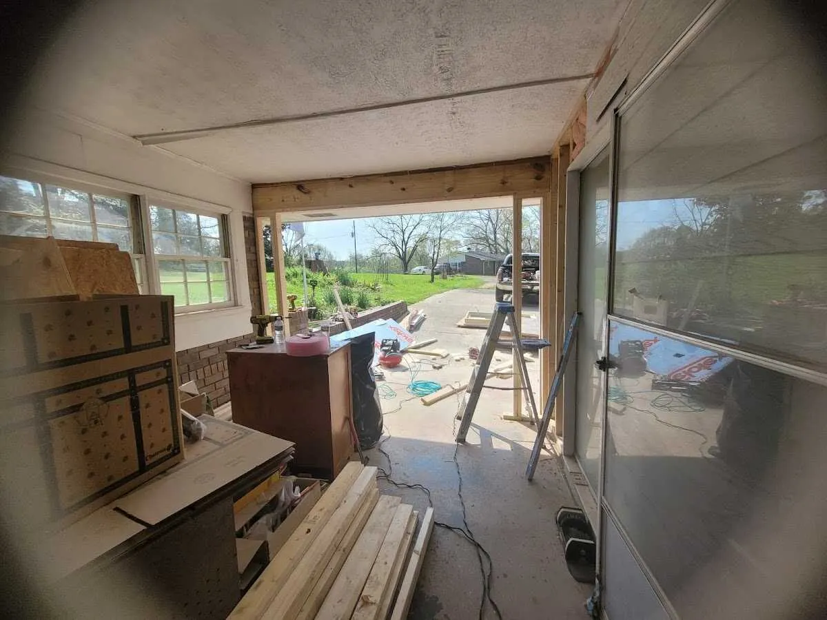 Air movers and dehumidifier for Drying & Dehumidification in Hernando